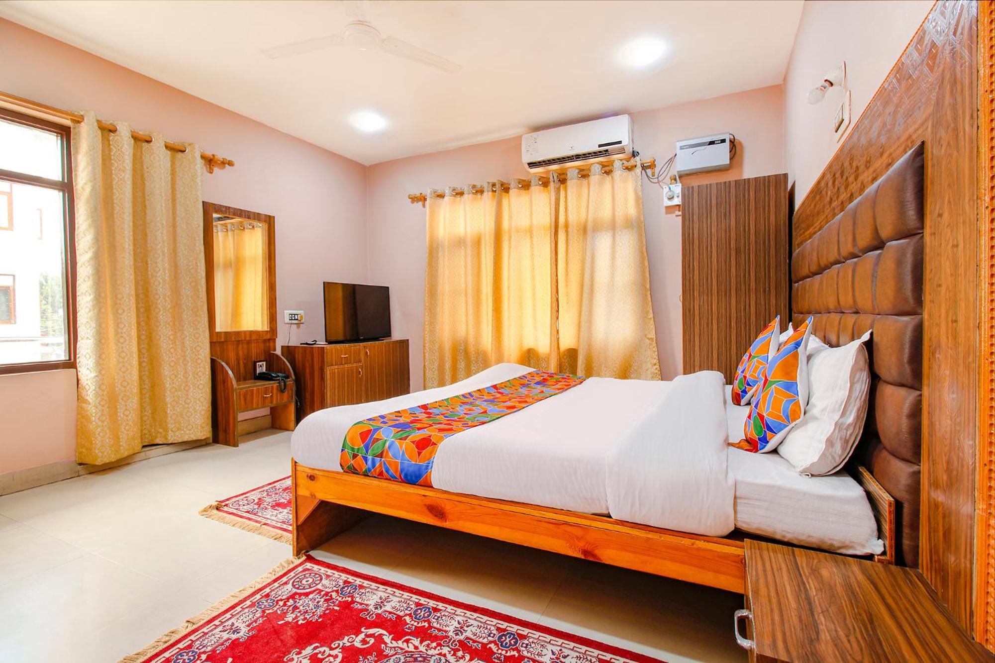 Fabhotel Grand Comforts Haidarpur Exterior foto