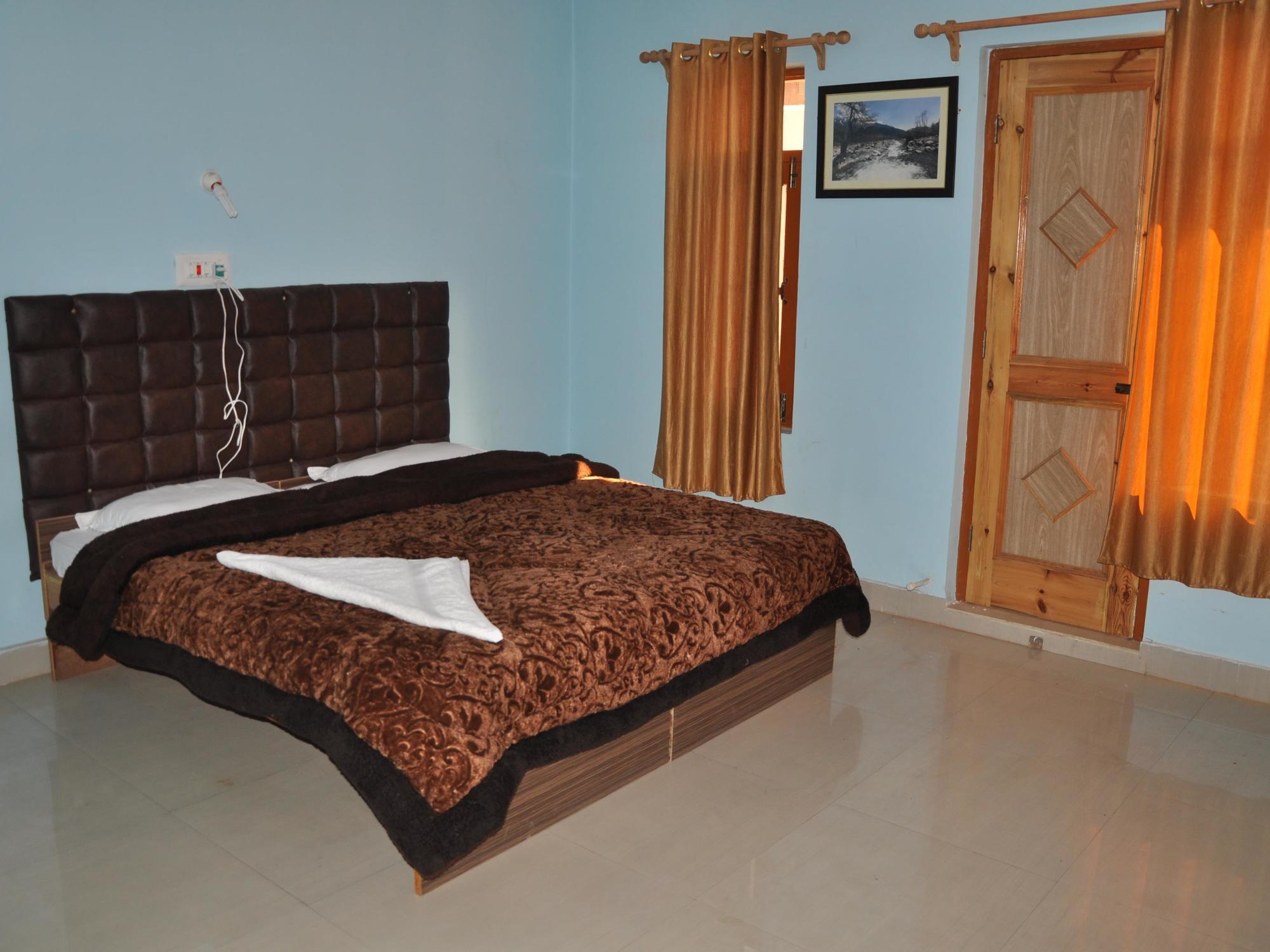 Fabhotel Grand Comforts Haidarpur Exterior foto