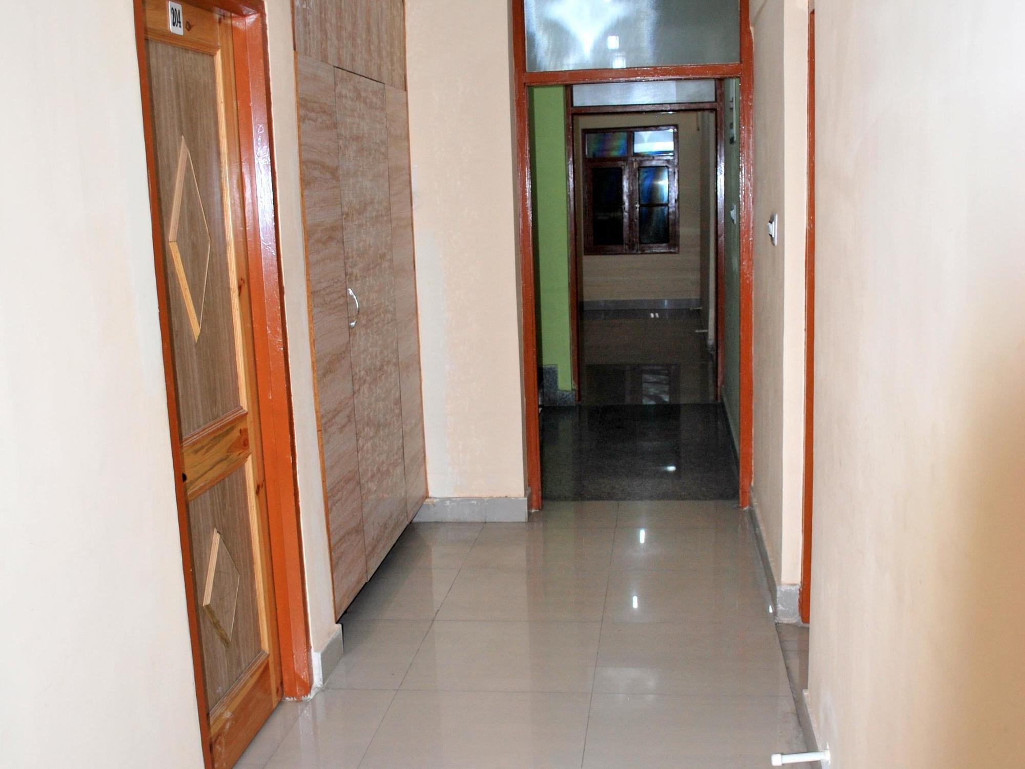 Fabhotel Grand Comforts Haidarpur Exterior foto
