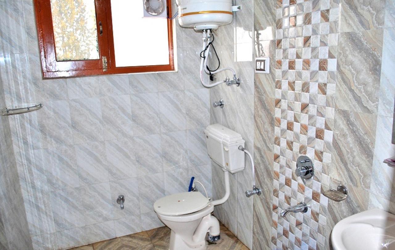 Fabhotel Grand Comforts Haidarpur Exterior foto
