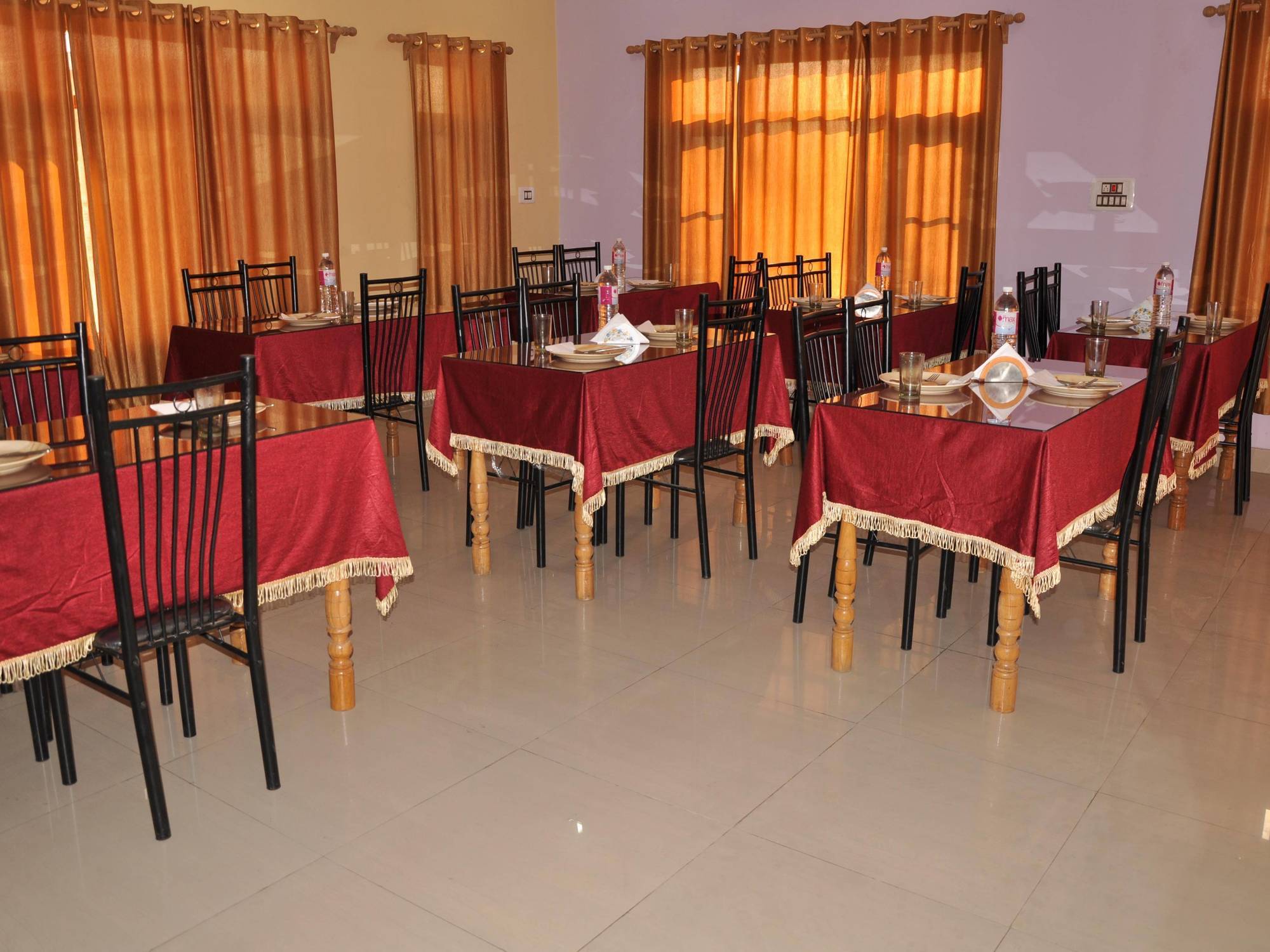 Fabhotel Grand Comforts Haidarpur Exterior foto